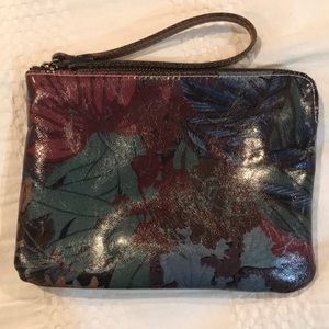EUC Patricia Nash wristlet